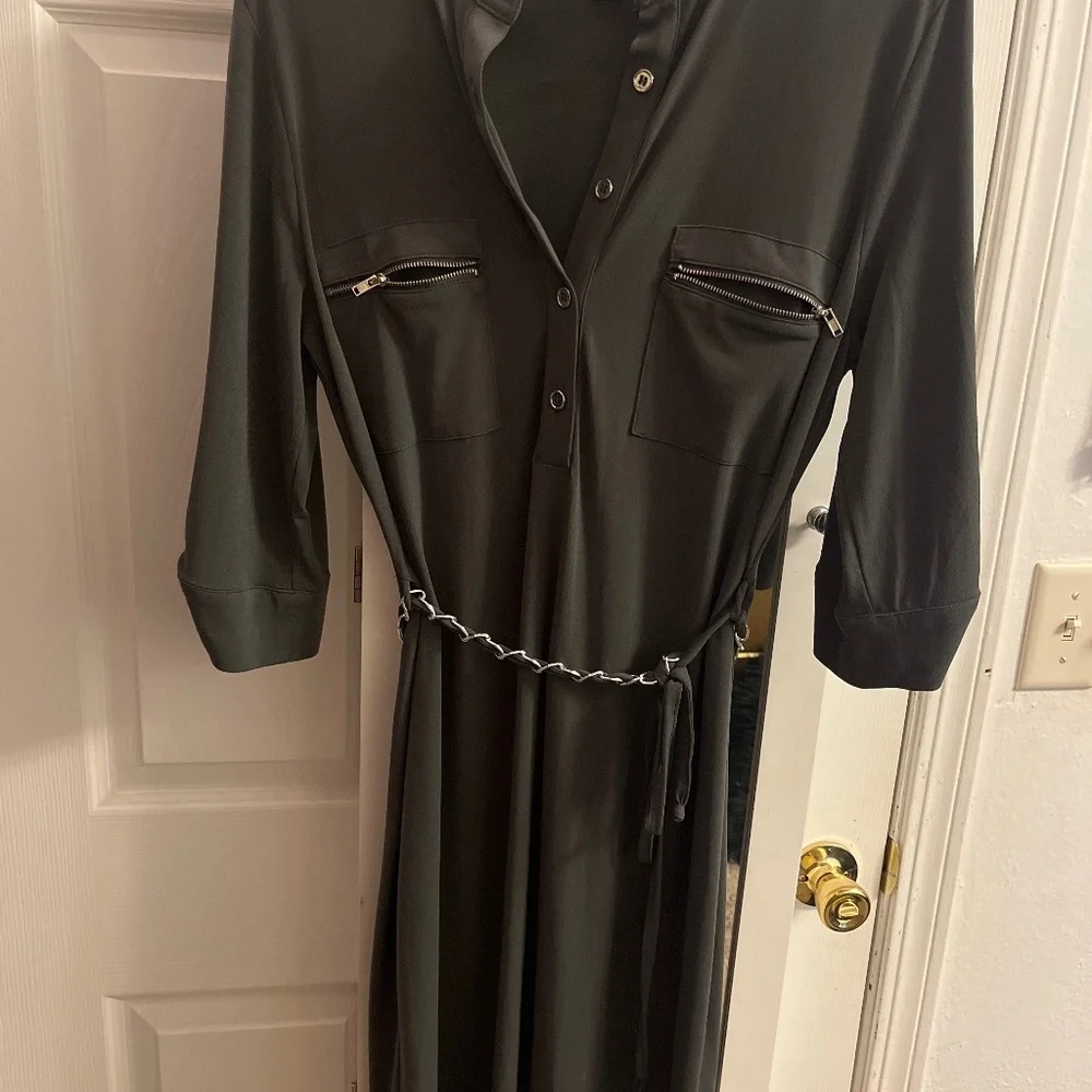 Grey dress - Picture 1 of 4